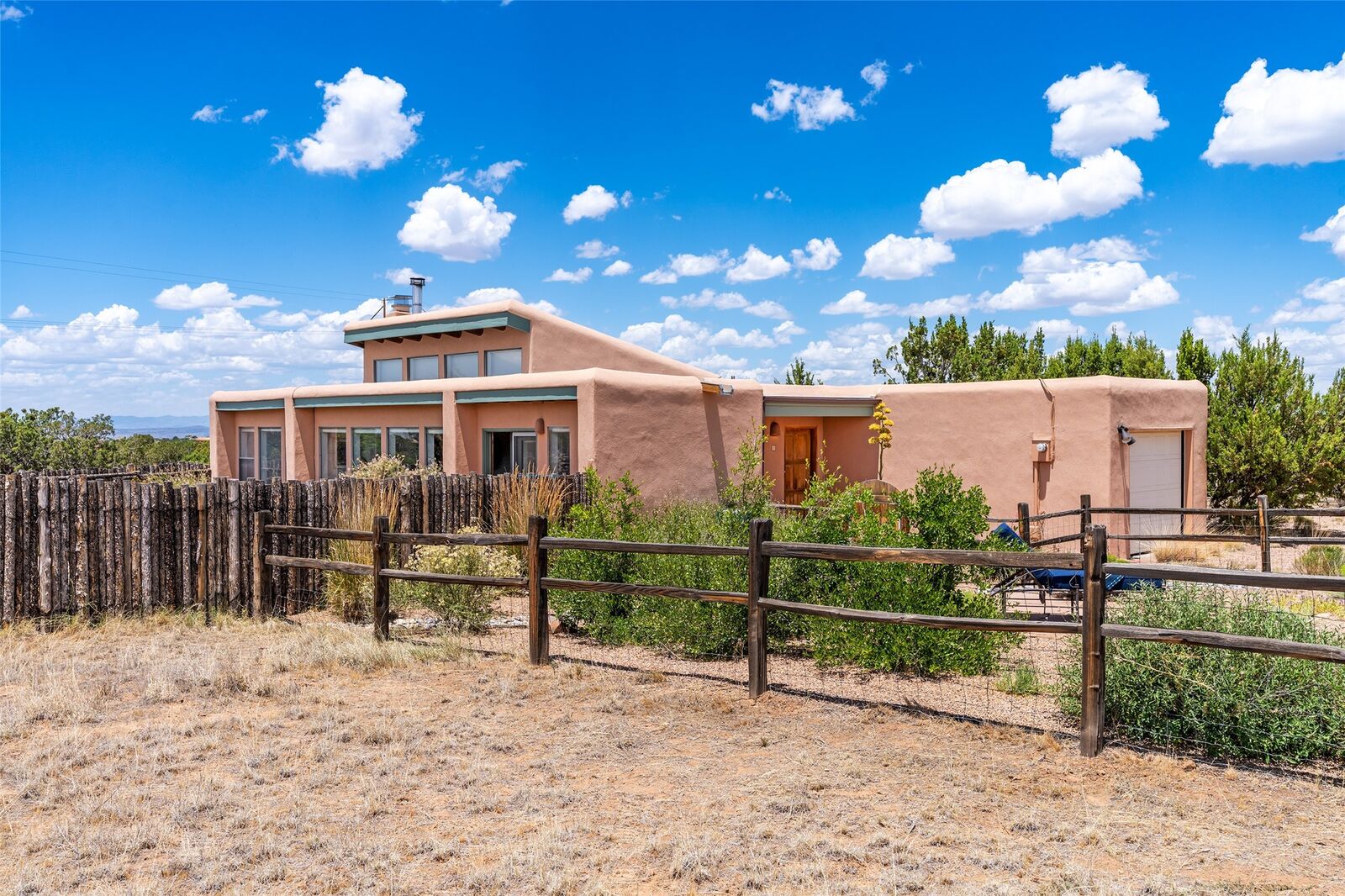 Property Photo: 4 Domingo Road NM 87508
