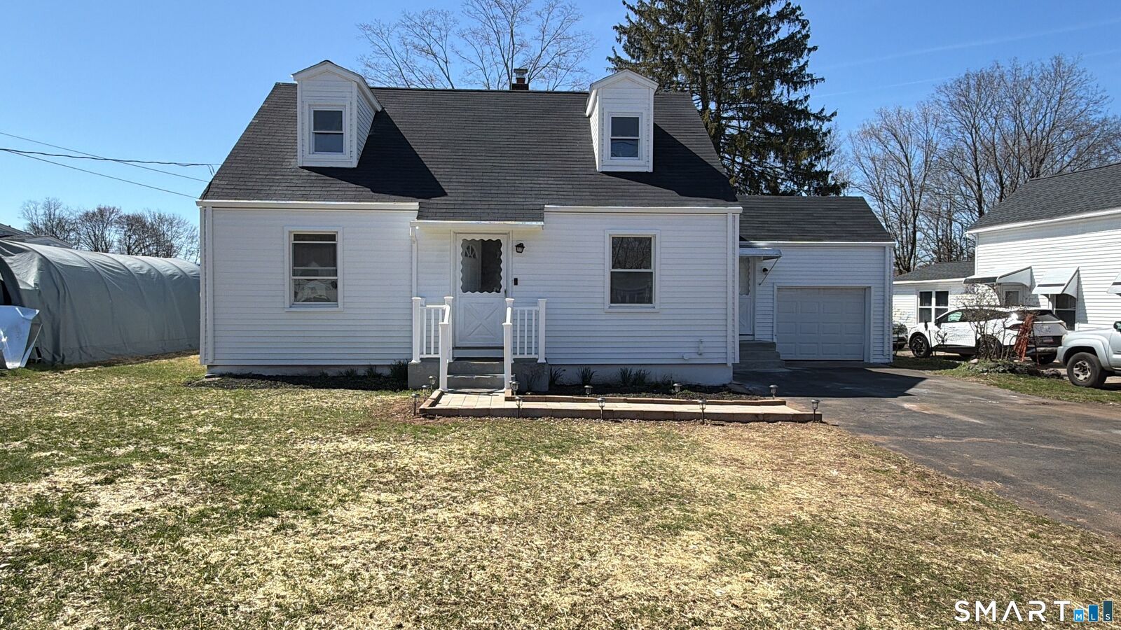 Property Photo:  8 River Road  CT 06512 