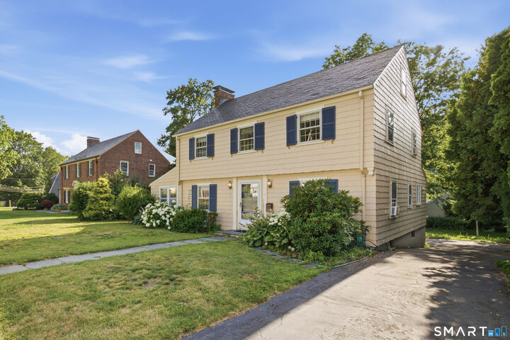 Property Photo:  9 Stratford Road  CT 06117 