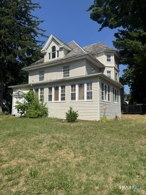 Property Photo:  334 Blue Hills Avenue  CT 06112 