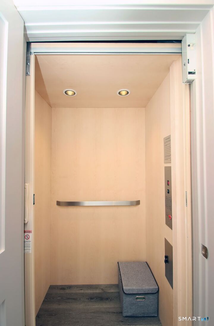 Property Photo: 25 Beaumont Street 25 CT 06824