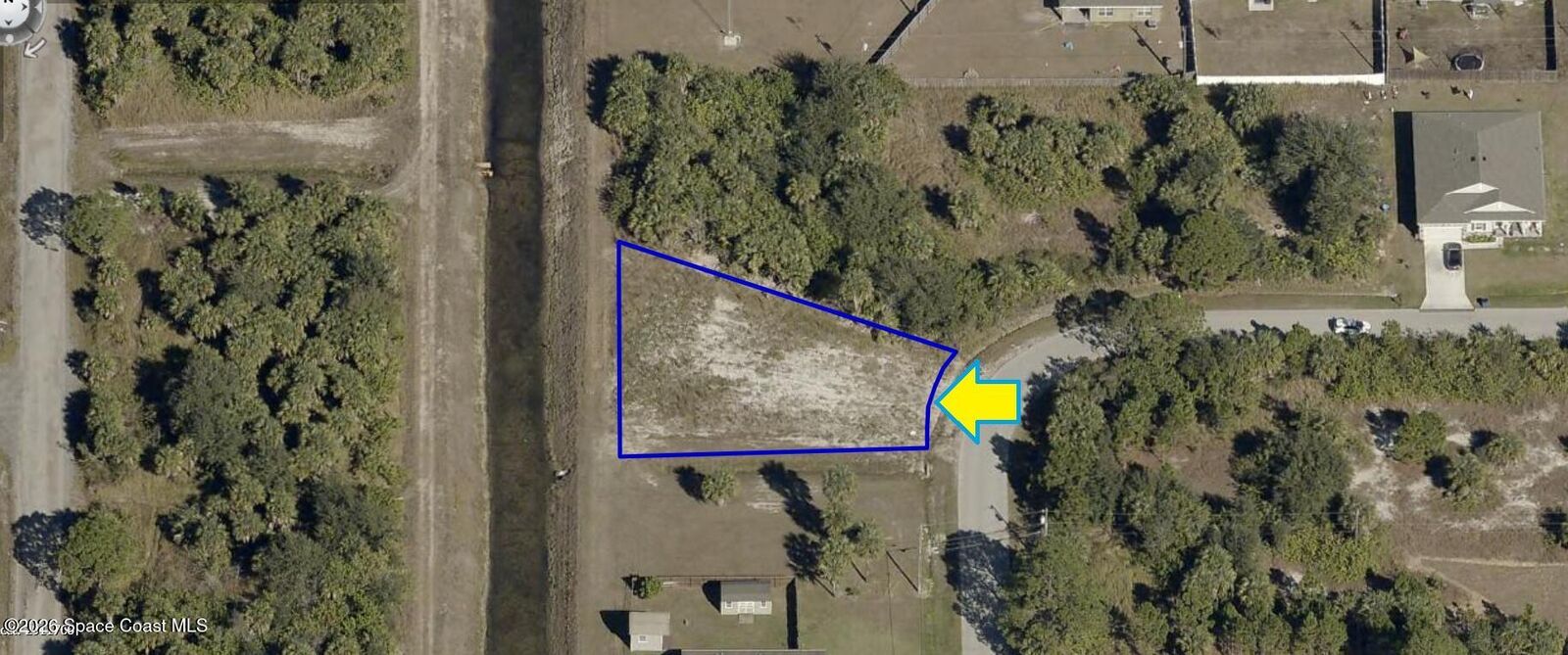 Property Photo:  2002 Oconnel Avenue SW  FL 32908 