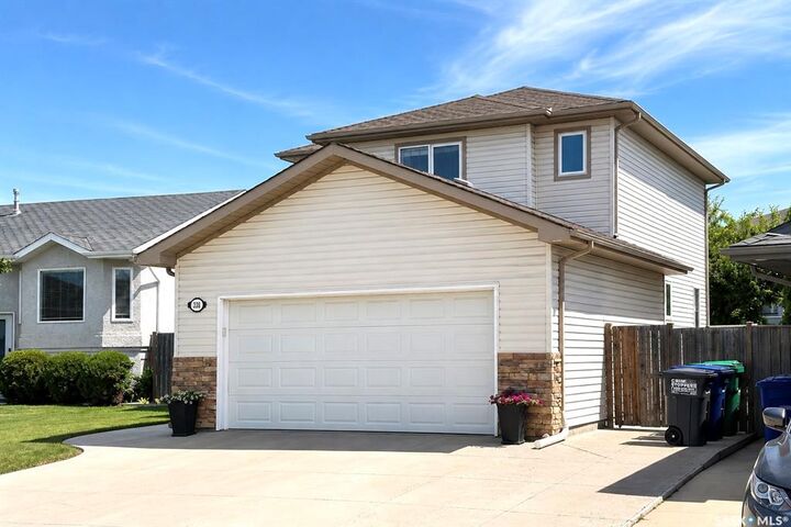 Property Photo: 338 Stensrud Road SK S7W 1B4