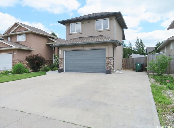 Property Photo:  1214 Rempel Crescent  SK S7T 0M2 
