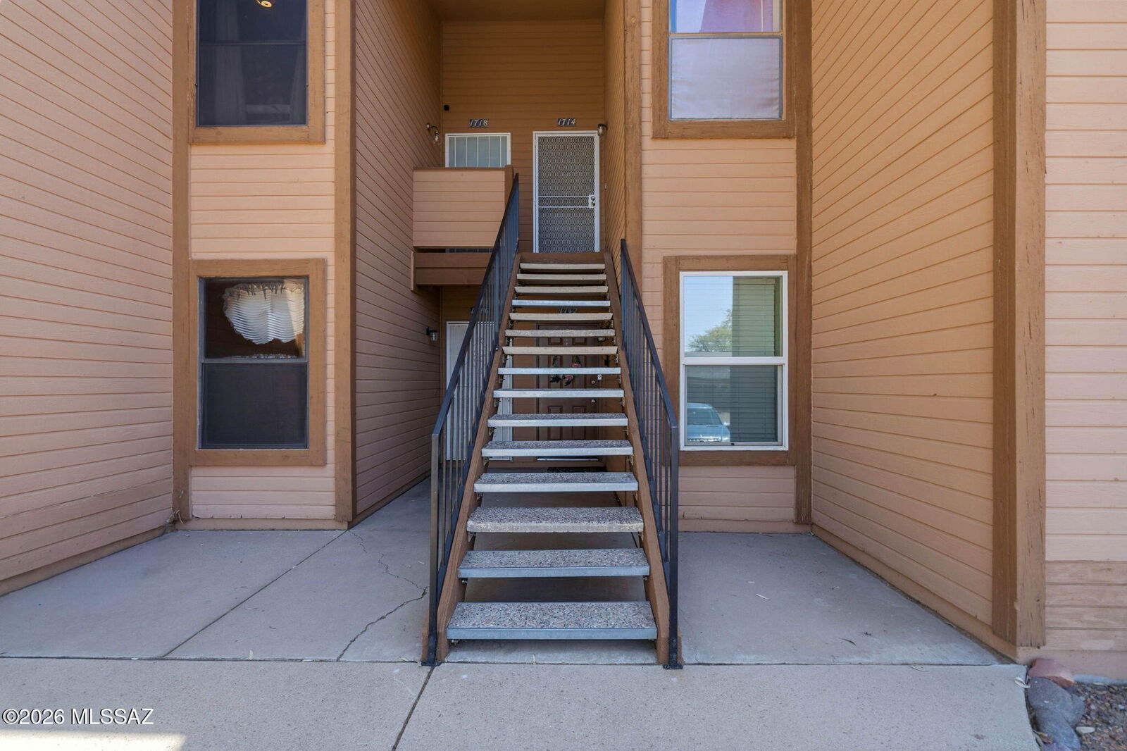 Property Photo: 1718 W Park Wood Lane 181 AZ 85746