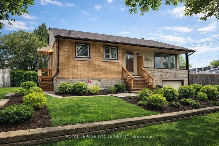 Property Photo: 148 Siebert Avenue Upper ON N2C 2A8