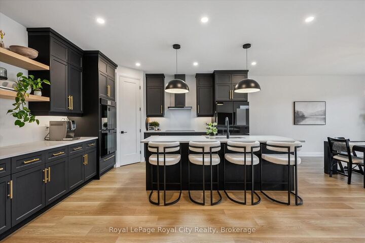 203 Schmidt Drive — photo 1