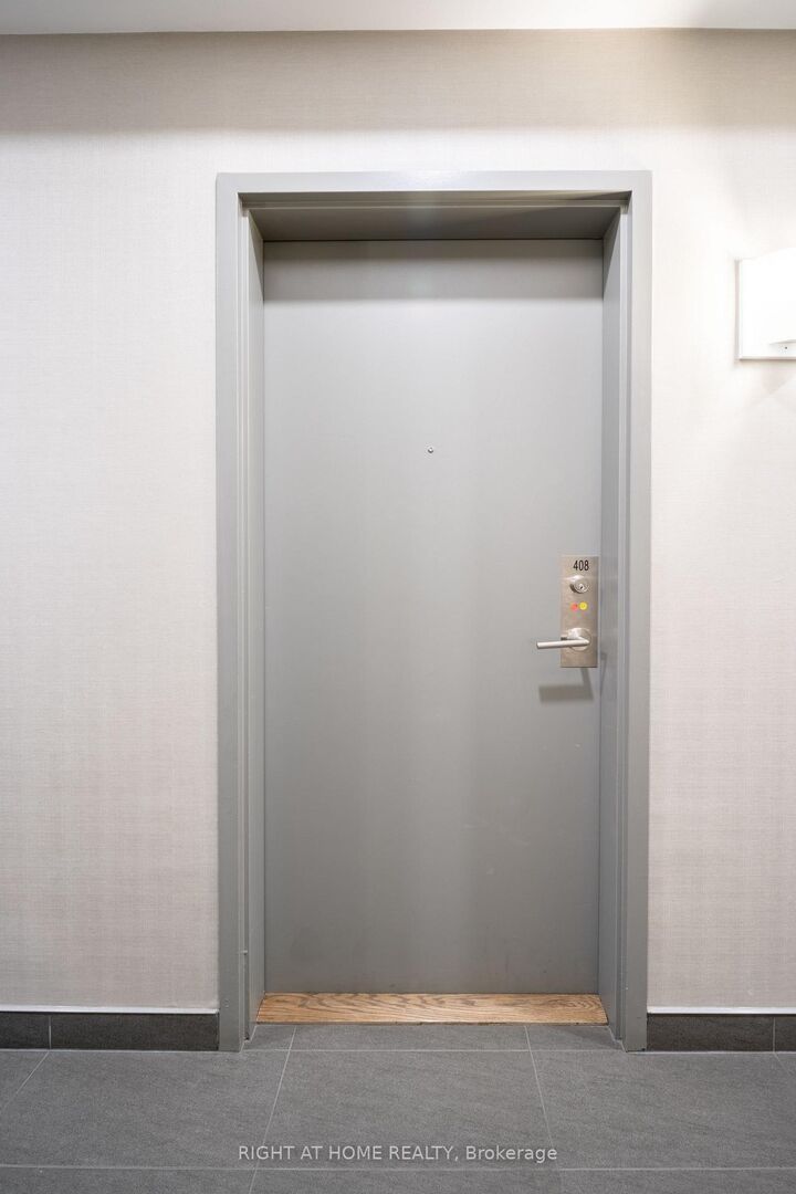 Property Photo: 5155 Sheppard Avenue E 408 ON M1B 0C8