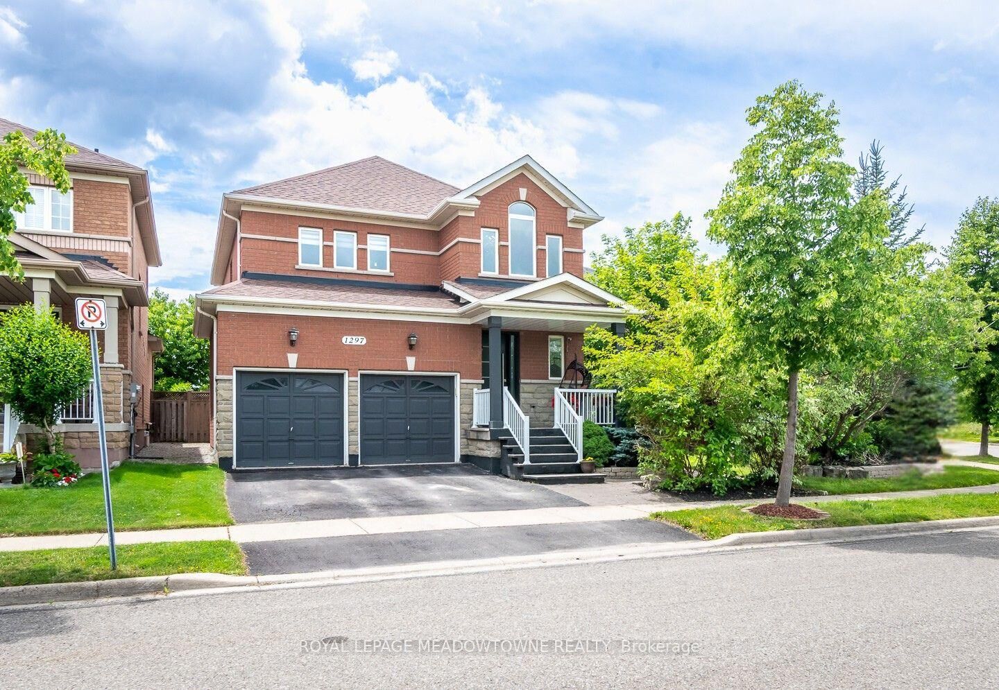 Property Photo:  1297 Roper Drive  ON L9T 6E5 