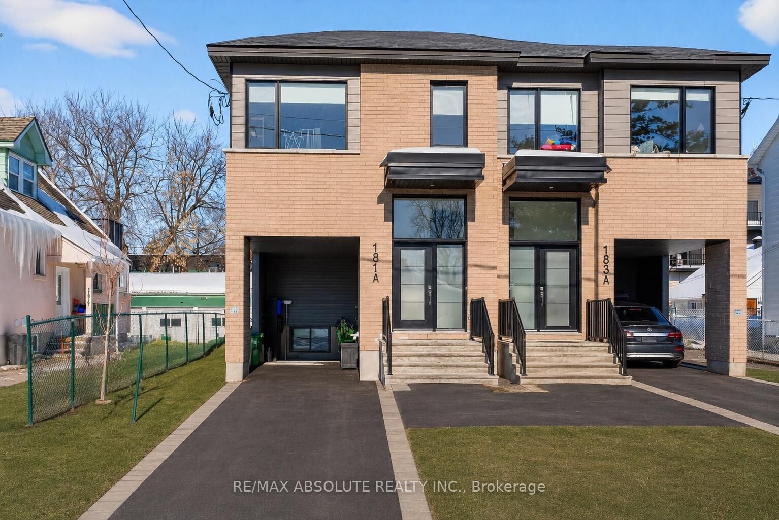 Photo de la propriété:  183 Columbus Avenue B  ON K1K 1P7 