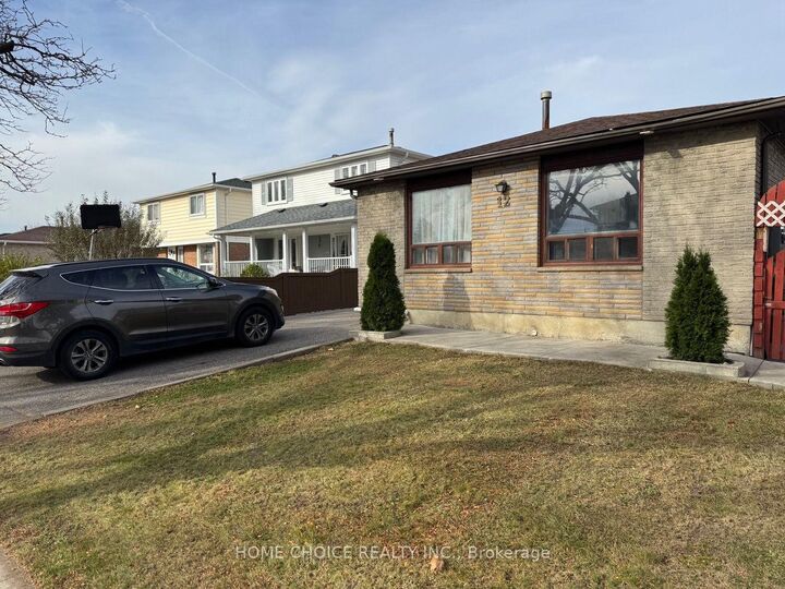 Property Photo:  12 Sultan Pool Drive  ON M9V 4H2 