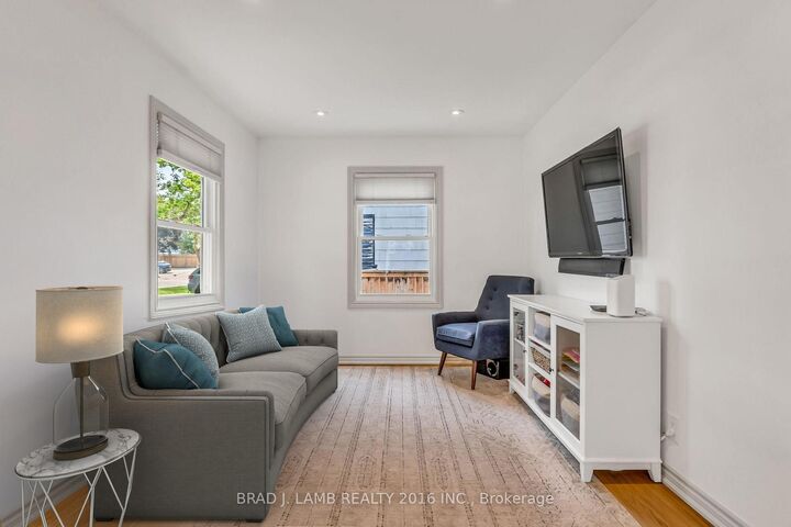 Property Photo: 794 The Queensway N/A ON M8Z 1N5