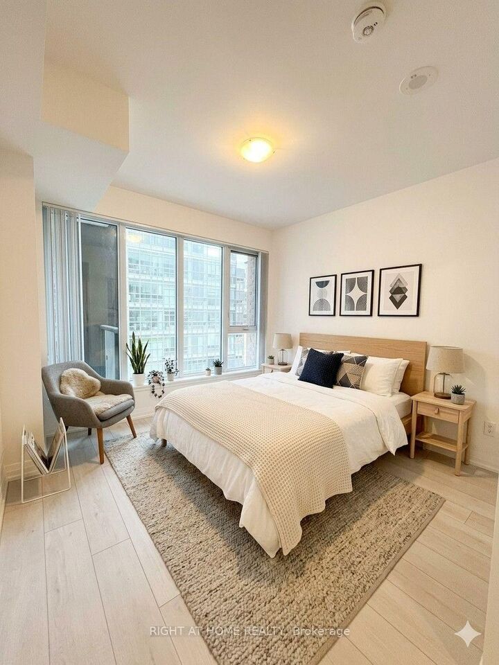Photo de la propriété:  400 King Street 611  ON M5V 1K2 