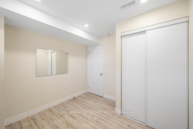 Property Photo: 1 Devineridge Avenue ON L1Z 0T3