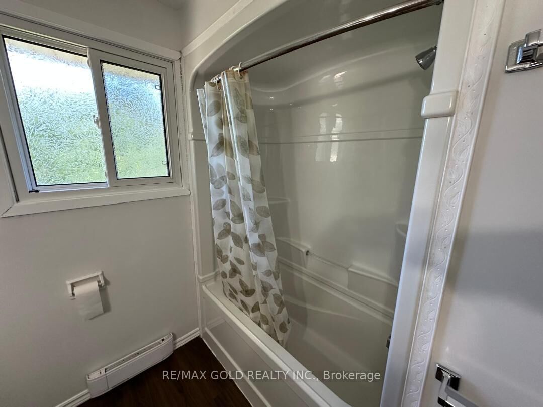 Property Photo:  515 Stone Street 3 Units  ON L1J 1A4 