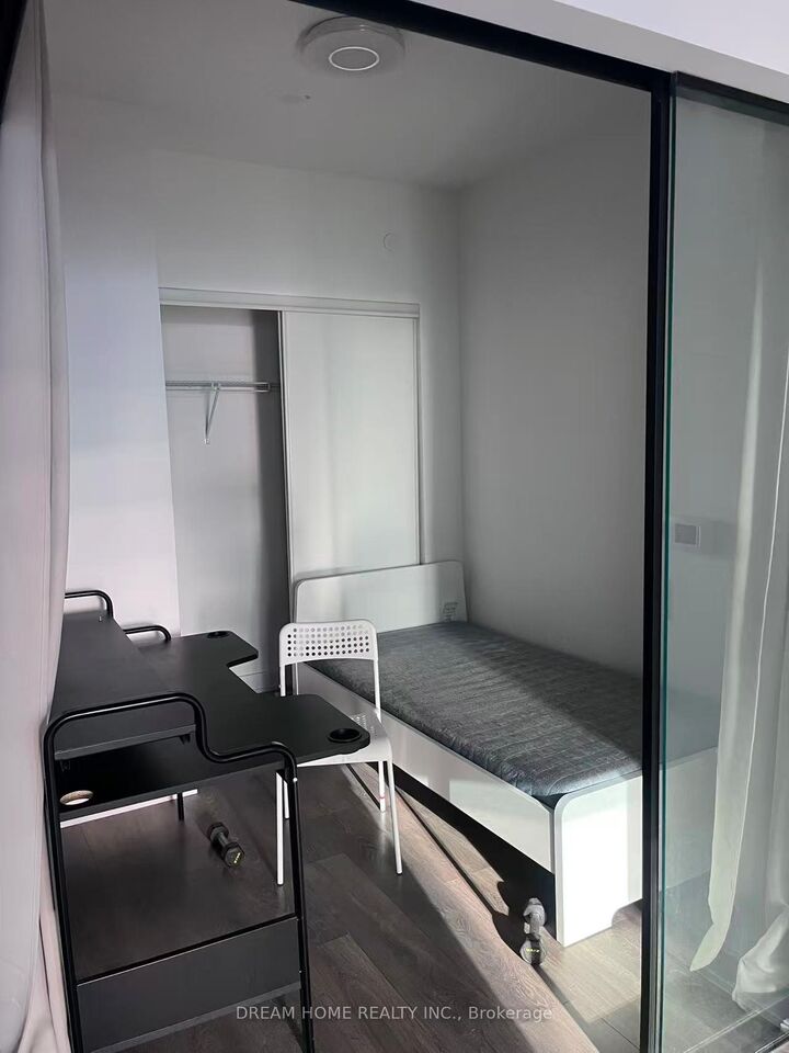 Property Photo:  108 Peter Street 1205  ON M5V 0W2 