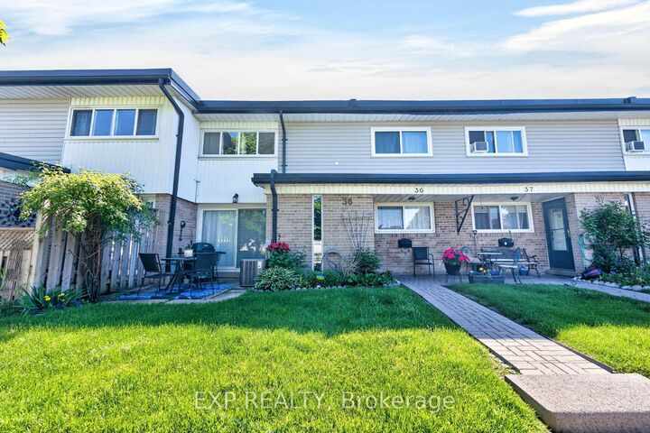 925 Bayly Street 36 — photo 1
