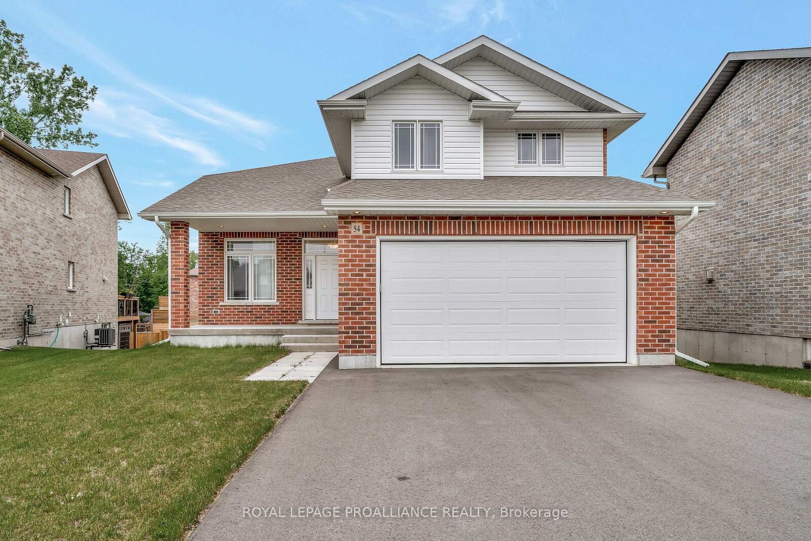Property Photo:  54 Lanark Drive  ON K8N 0G7 