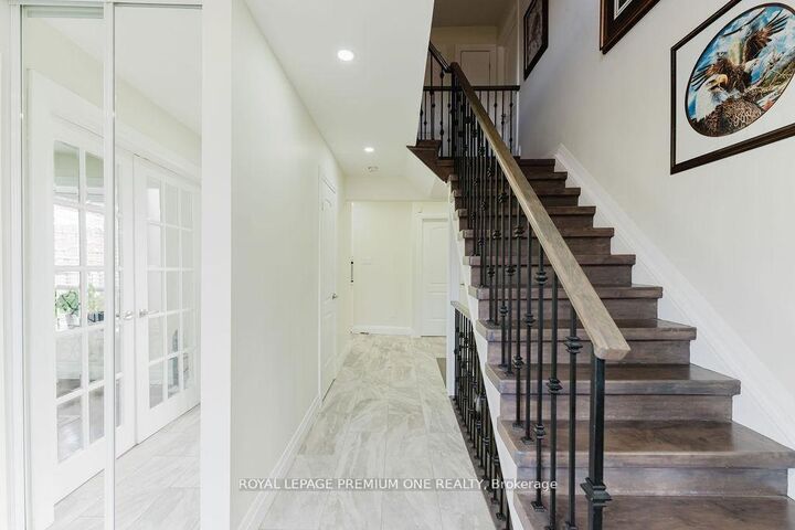 Property Photo: 25 Sir Lancelot Court ON L7E 1N3