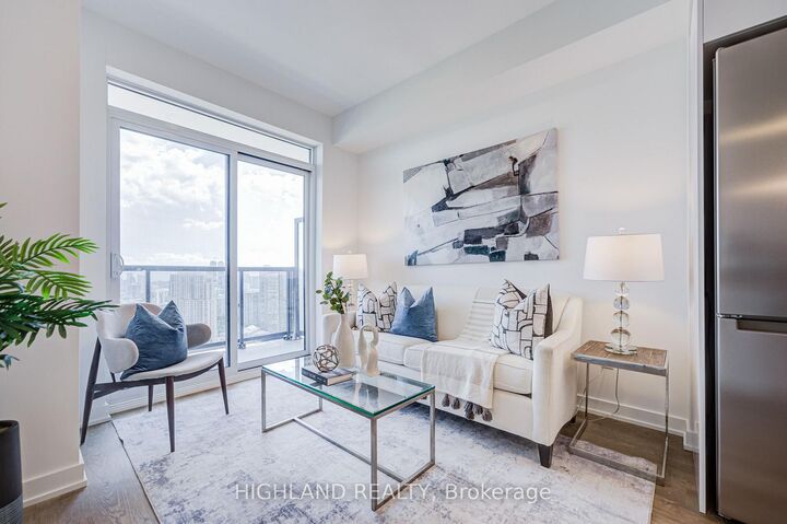 5081 Hurontario Street 3103 — photo 1