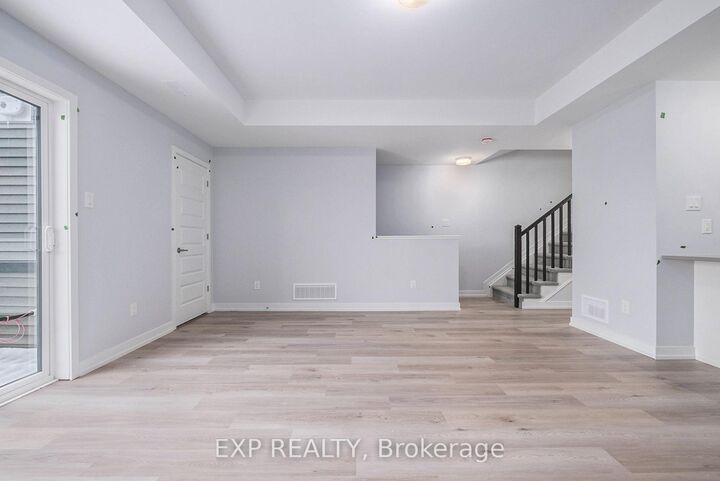 Property Photo: 782 Campolina Way ON K2S 3K8