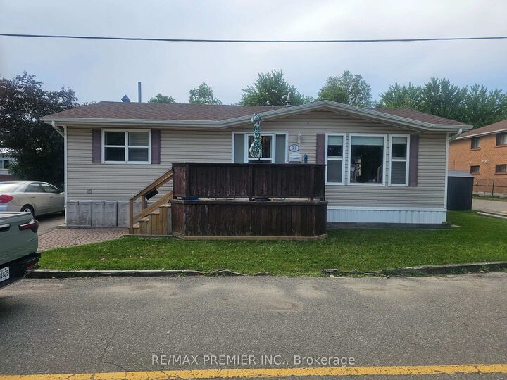1749 Dundas Street E 5th Ave West Unit #21 — photo 1