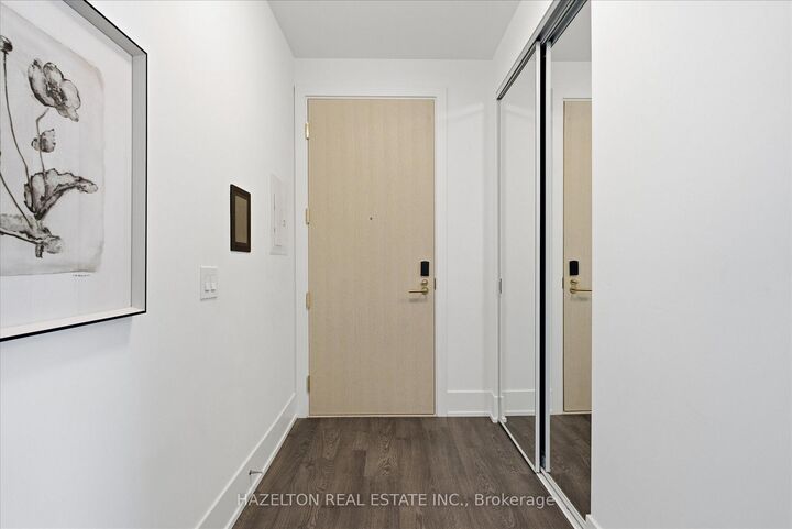 Property Photo: 480 Front Street W 1915 ON M5V 0V5