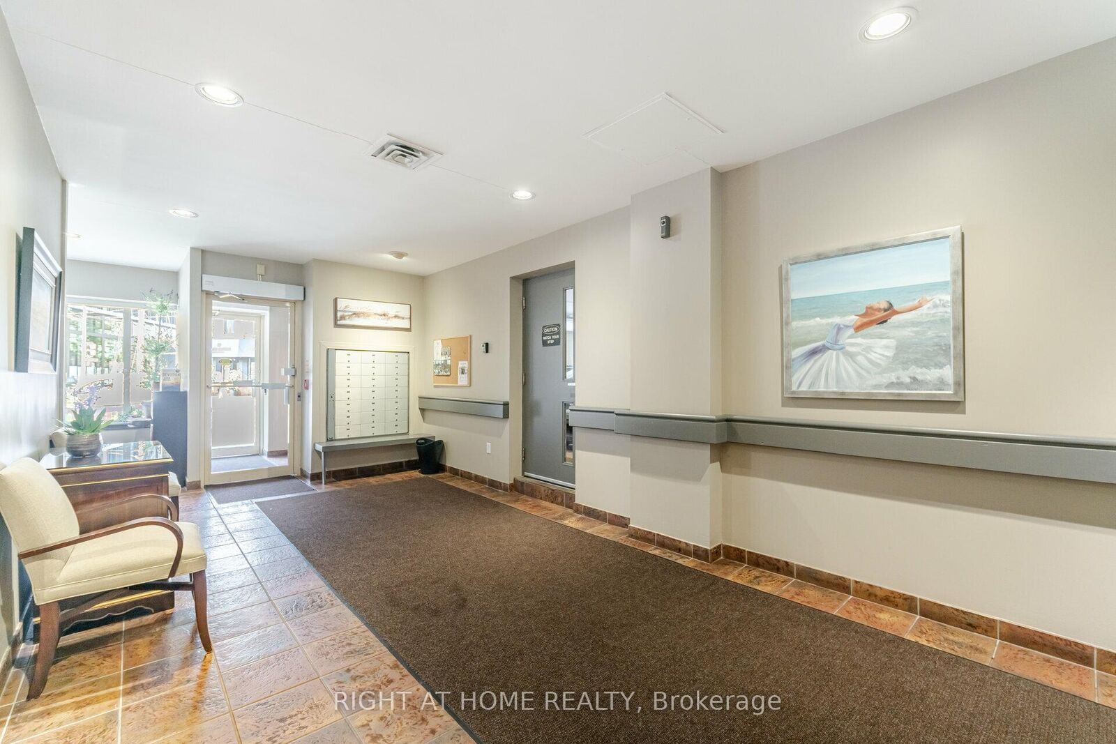 Property Photo:  1387 Bayview Avenue 306  ON M4G 3A5 