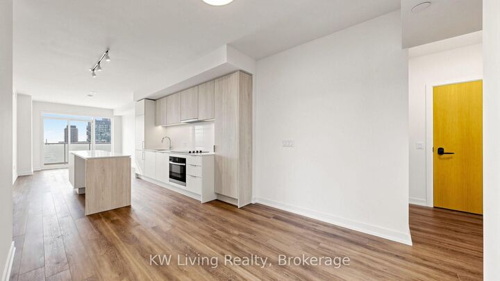 Property Photo:  89 Church Street 1807  ON M5C 0B7 