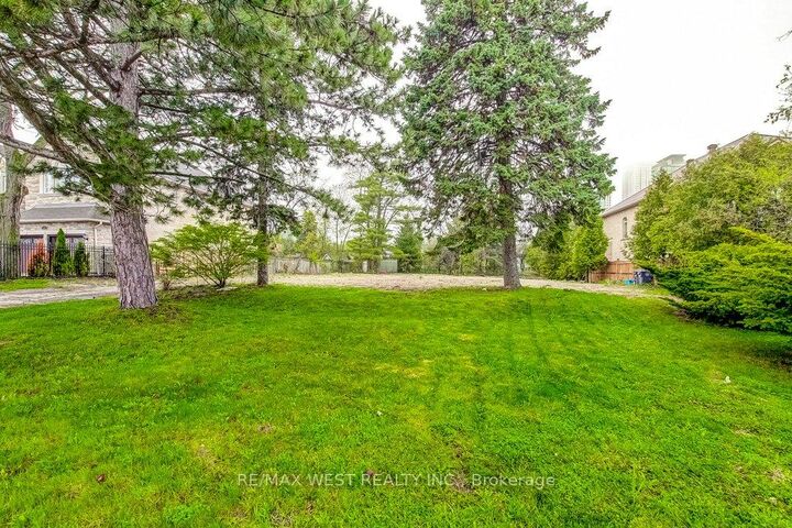 Part Lot 2 Fairview Road W — photo 1