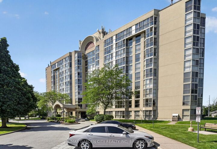 Property Photo:  162 Martindale Road 704  ON L2S 3S4 