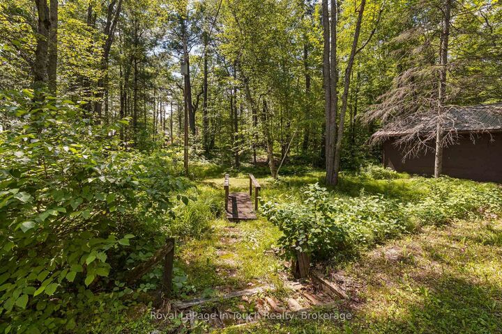 Property Photo: 4169 Lavis Lane ON L0K 1E0
