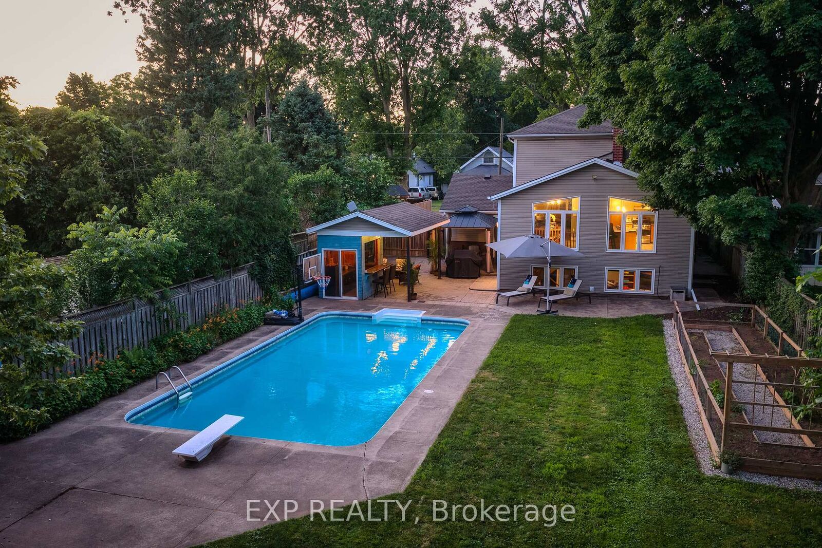Property Photo: 6276 Stamford Green Drive ON L2J 1T3