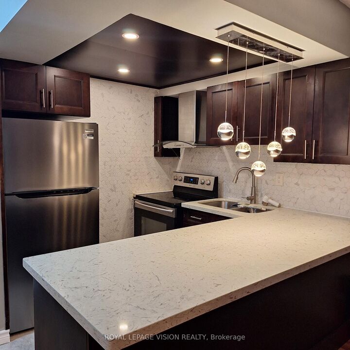 Property Photo: 940 Caledonia Road 1107 ON M6B 3Y4