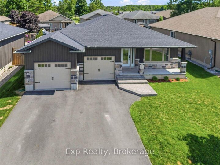 Property Photo:  5 Sylvan Street  ON K8V 0C6 