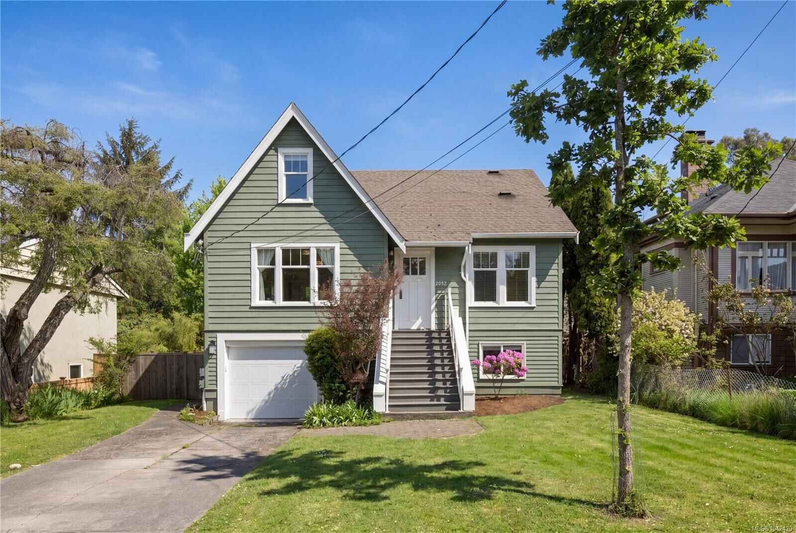 Property Photo: 2052 Carrick St BC V8R 2M6
