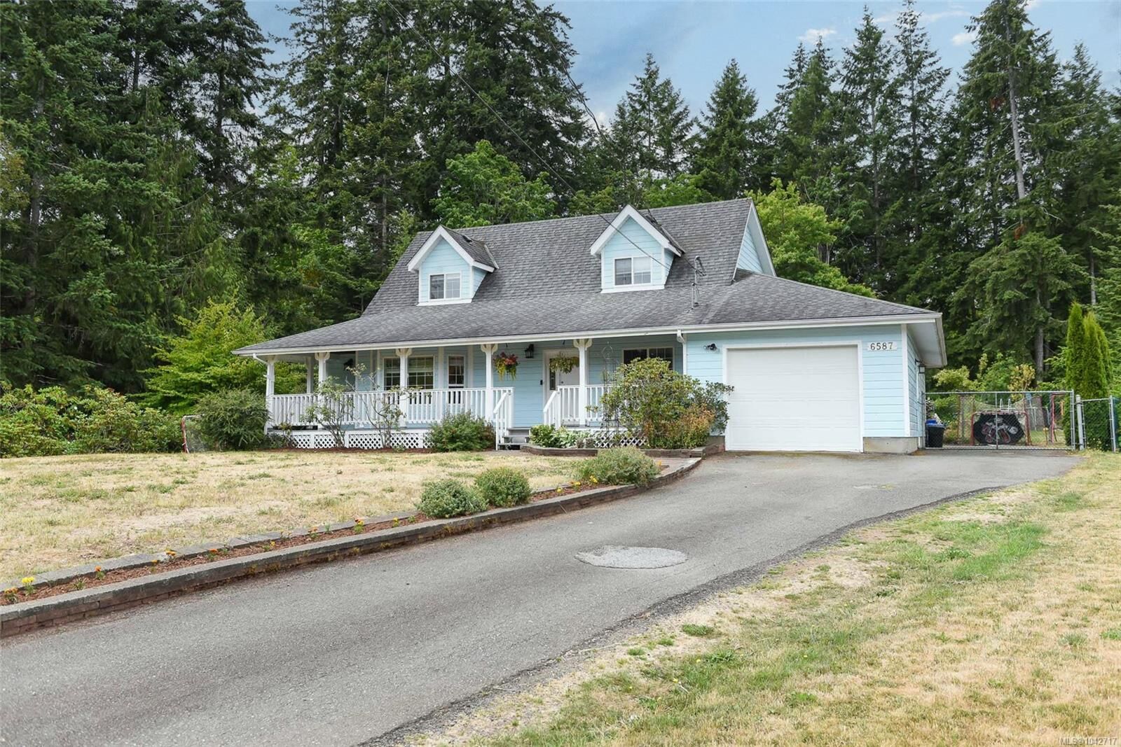 Property Photo:  6587 Mystery Beach Rd  BC V0R 1W0 