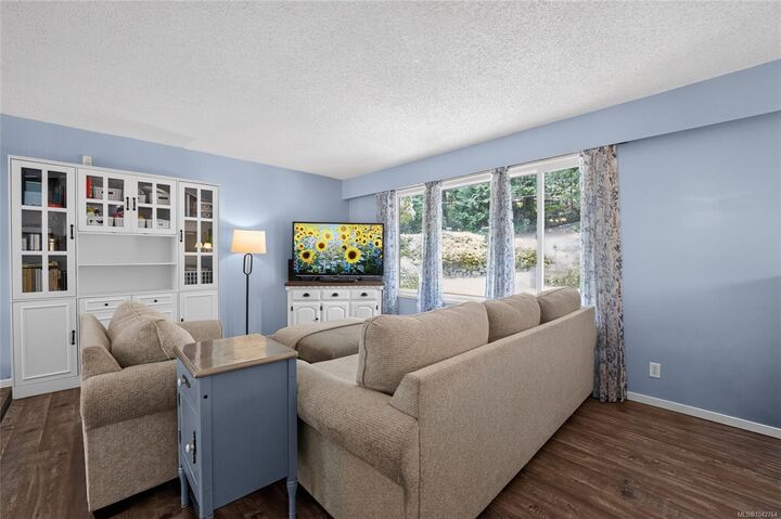 Property Photo: 2702 Beaver Creek Cres BC V9T 3K4