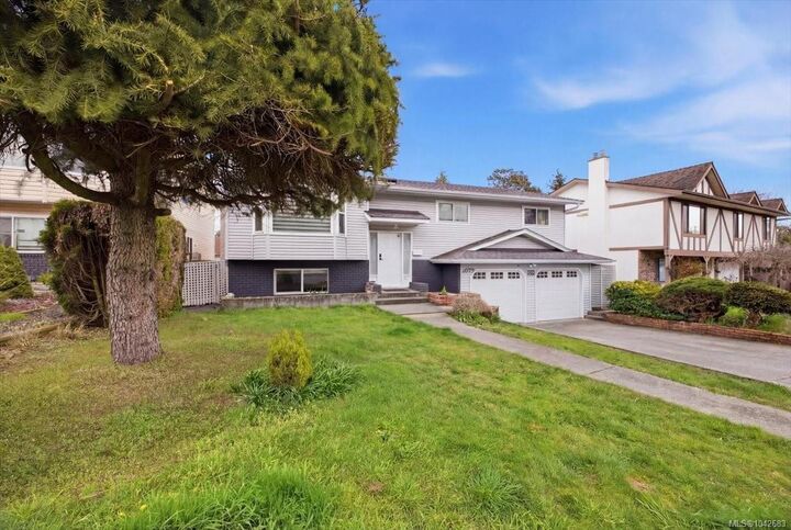 Property Photo: 2079 Bay St BC V9T 4V6