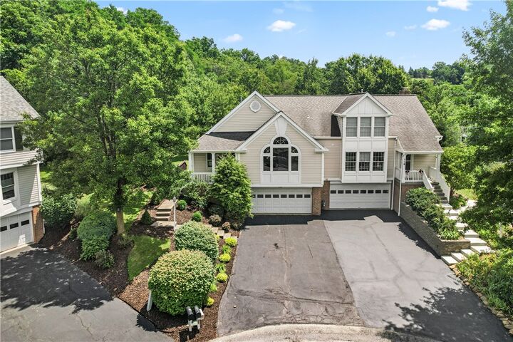 Property Photo: 120 Horseshoe Cir East PA 15317