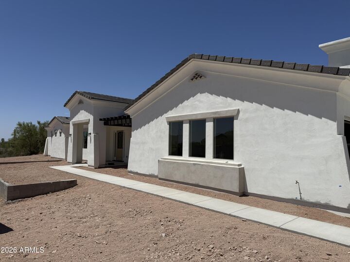 Property Photo: 684 N Moon Road AZ 85119