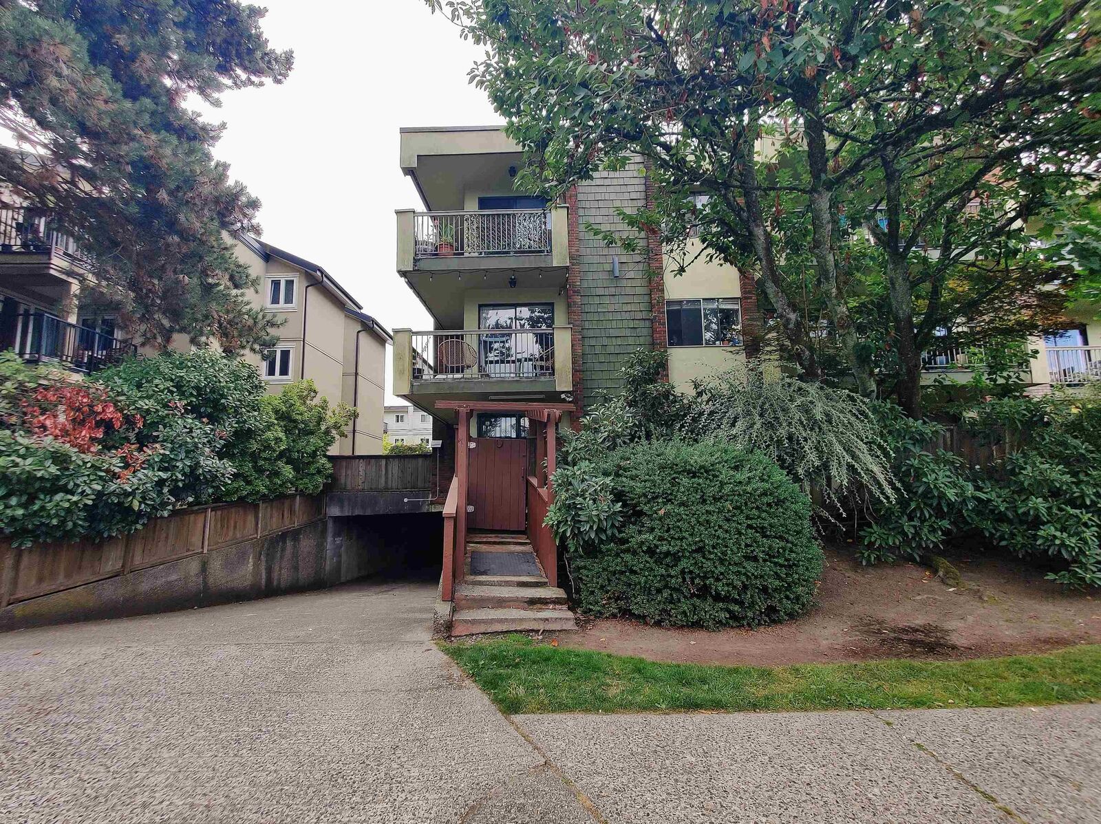 Property Photo:  1420 E 7th Avenue 108  BC V5N 1R8 