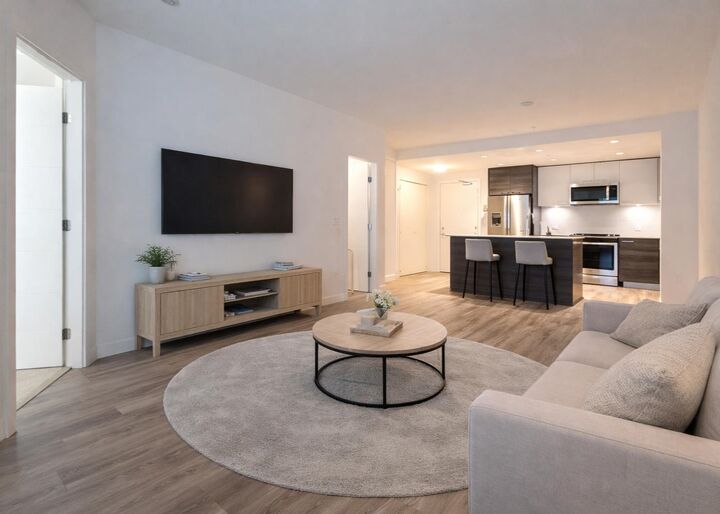 Property Photo: 10581 140 Street 104 BC V3T 0M7
