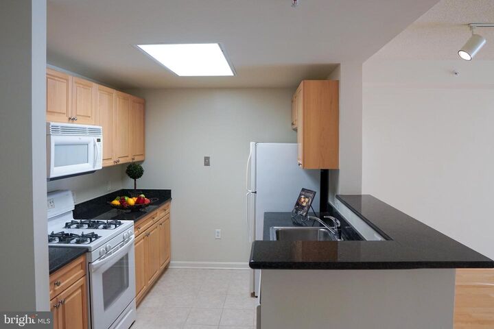 Property Photo: 2726 Gallows Road 417 VA 22180