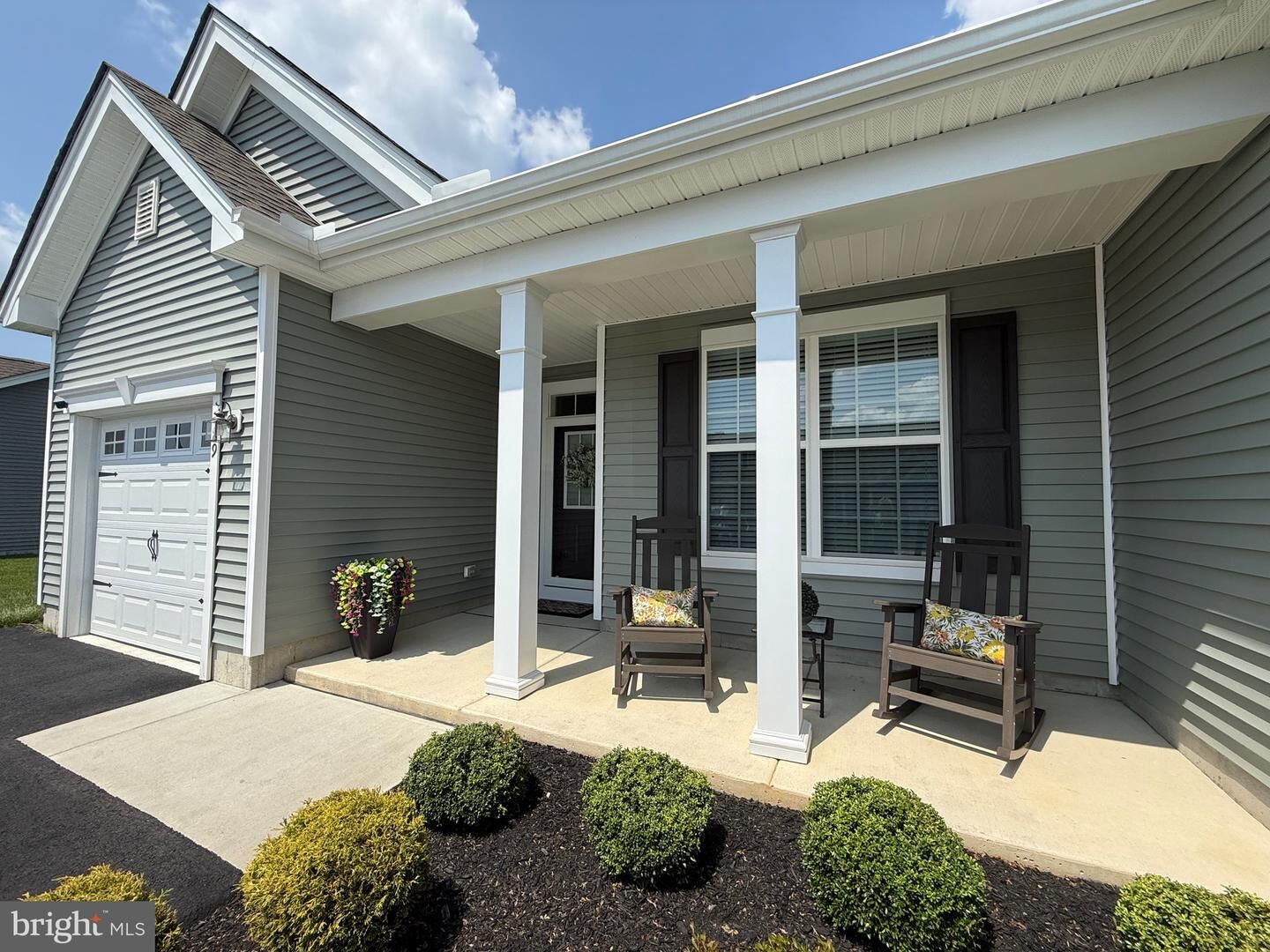 Property Photo:  29 Queensferry Drive  NJ 08094 
