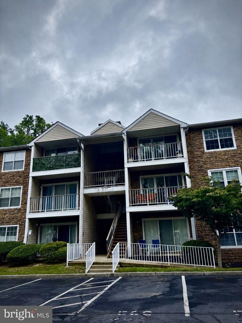 Property Photo:  17 Holly Court  NJ 08619 