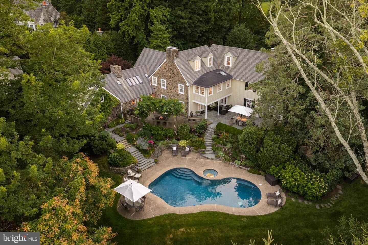 Property Photo:  847 Lesley Road  PA 19085 