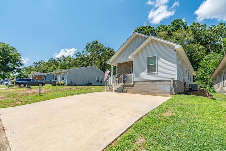 Property Photo:  171 Chelle Street  AR 71901 