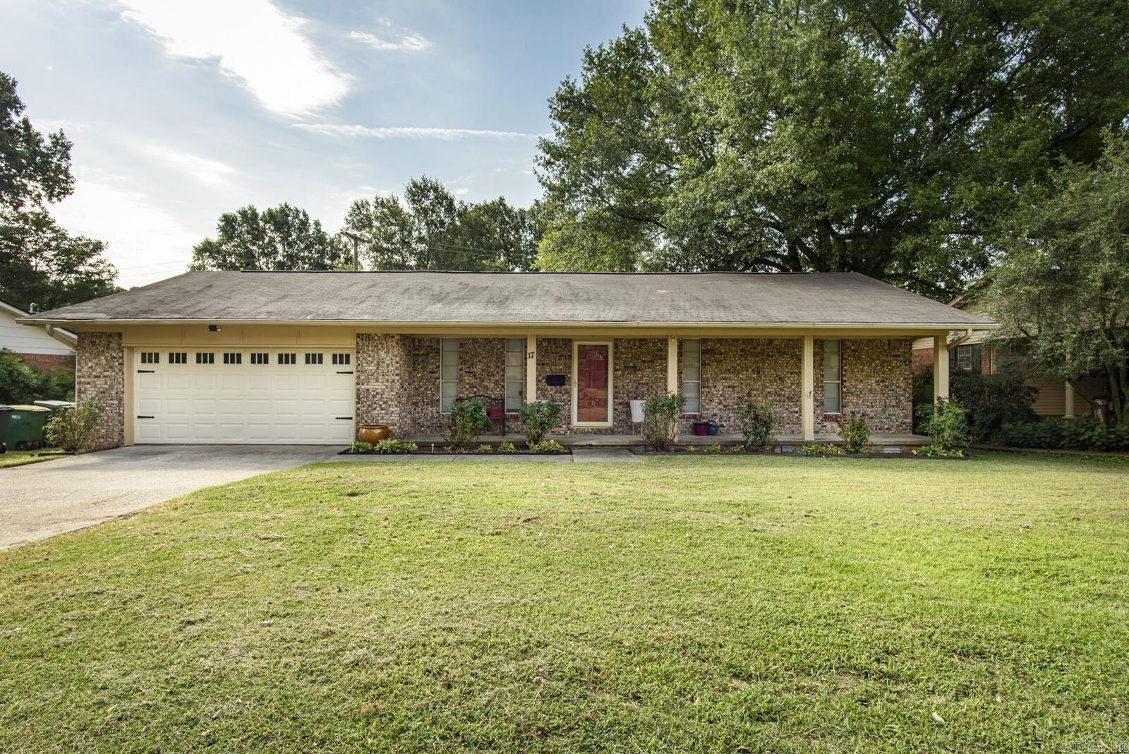 Property Photo:  17 Bradford Drive  AR 72227 