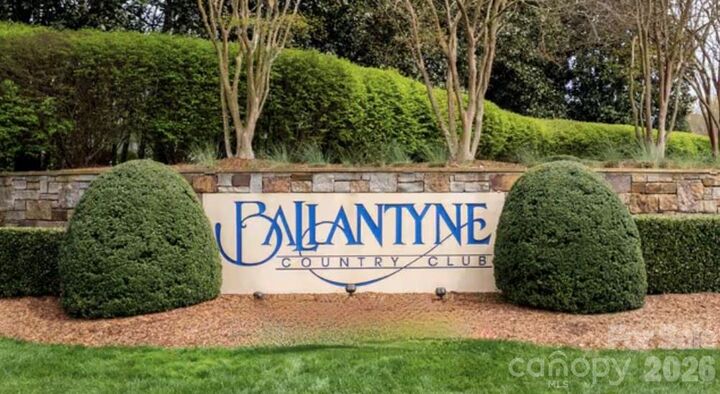 Property Photo:  10904 Moran Lane  NC 28277 